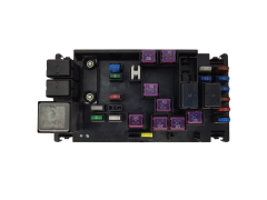 Fuse Box 82241FG030 Z6 Subaru