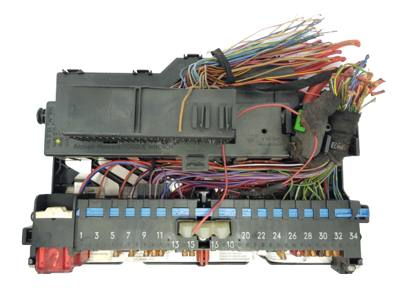Fuse Box BMW 8364540 8364542 8387153 main product photo