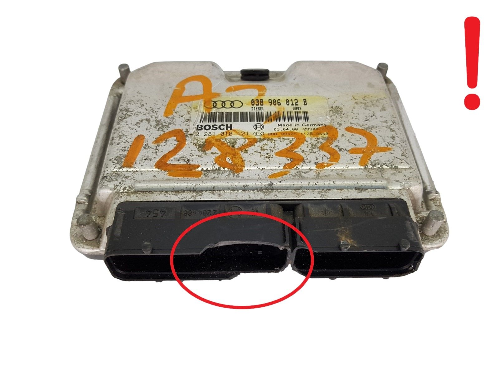 ECU Engine Control Unit 038906012B 0281010121 Audi Bosch main product photo